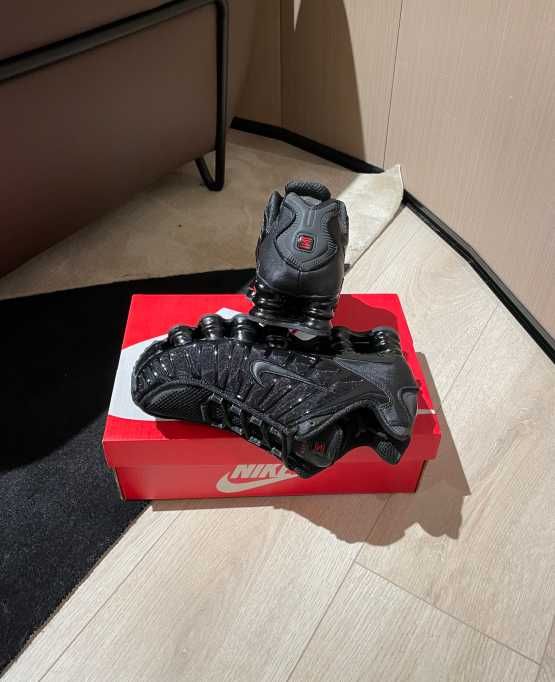 Nike Shox TL Czarny R.44