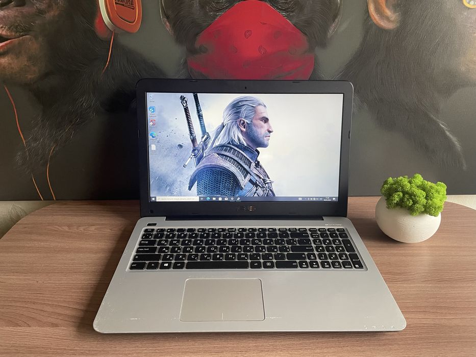 60. Ігровий ноутбук Asus/FullHD IPS/Core i7-6500/RAM 8GB/240SSD+2000GB/Intel HD+GeForce GT 940M 2 GB