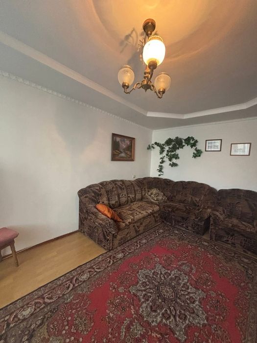 Продам 4 - кімнатну квартиру