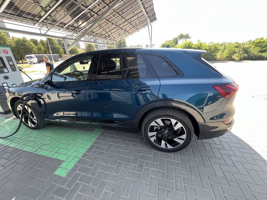 Audi E-tron 95KwH