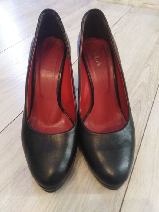 Czarne szpilki SALA rozm 39