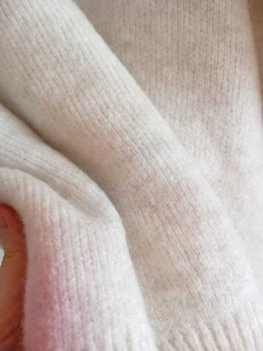 Zara kremowy sweter z wełną quiet luxury L 40