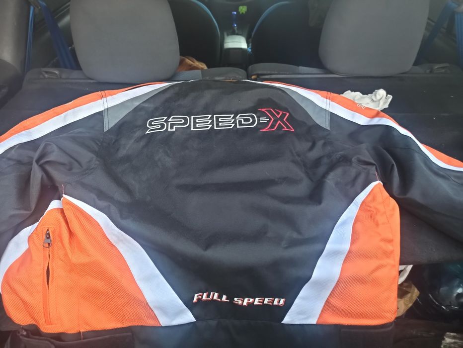 Продам мотокуртку