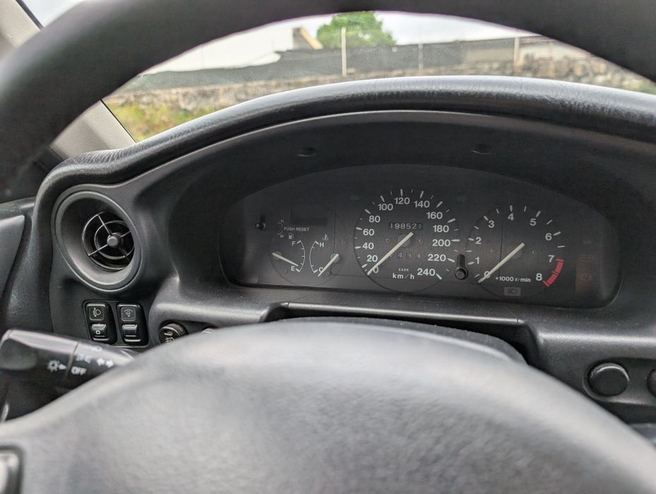 Mazda mx3 v6 vendo