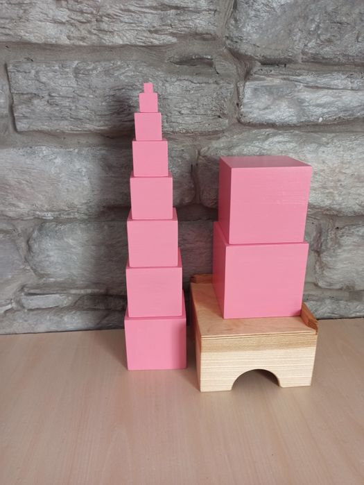 Розовая башня Монтессори