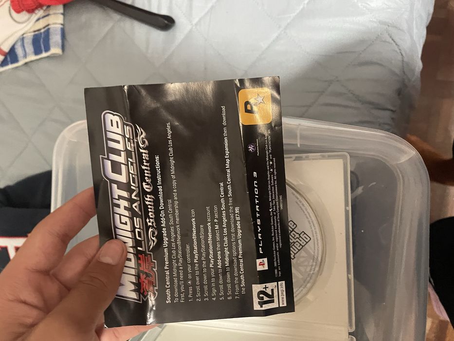 Jogo GTA quatro pouco usado em bom estado