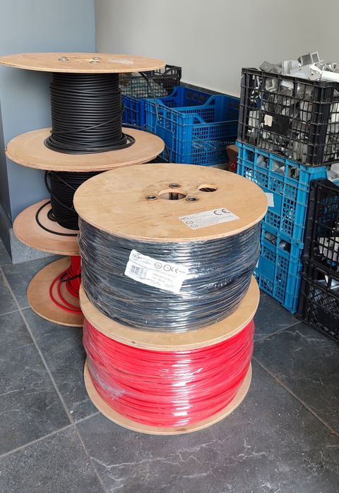 Сонячний кабель PV Germany 6мм, сонячні конектори MC4 Швейцарія