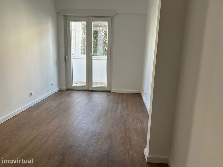 Apartamento T2 Santo Amaro Alcantara Renovado