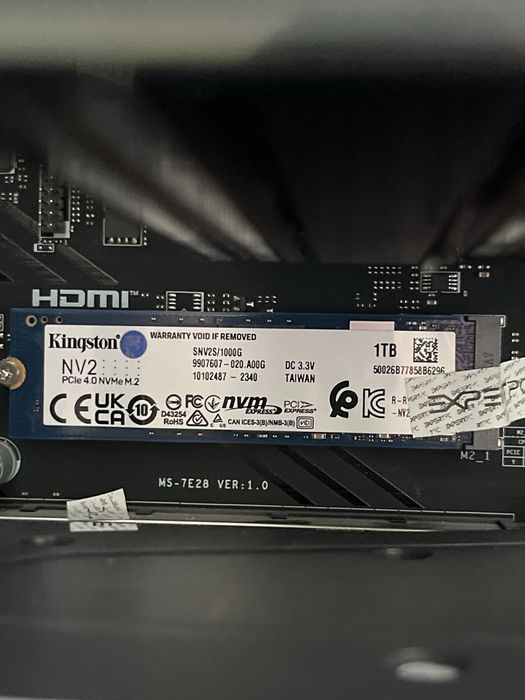 Kingston SSD 1tb M2 крутий обʼємний накопичувач