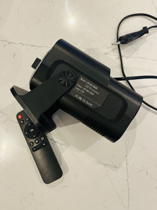 projekor LED Magcubic HY320 mini