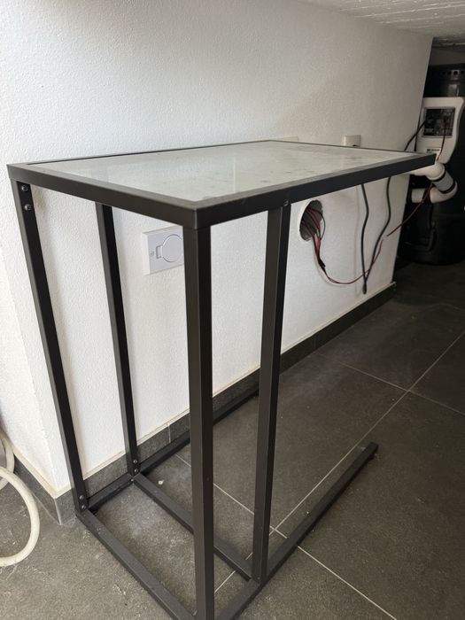 Mesa de  apoio para computador ou outros