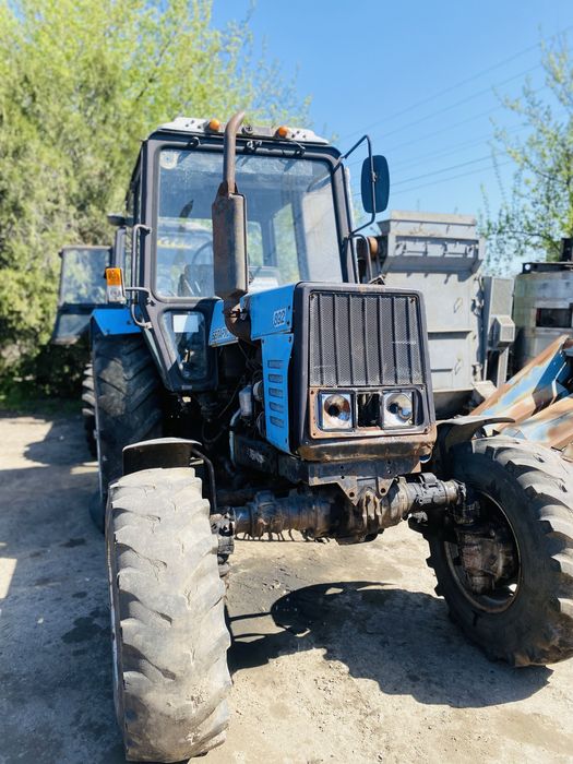 Продам два трактора мтз 892 2008 2011