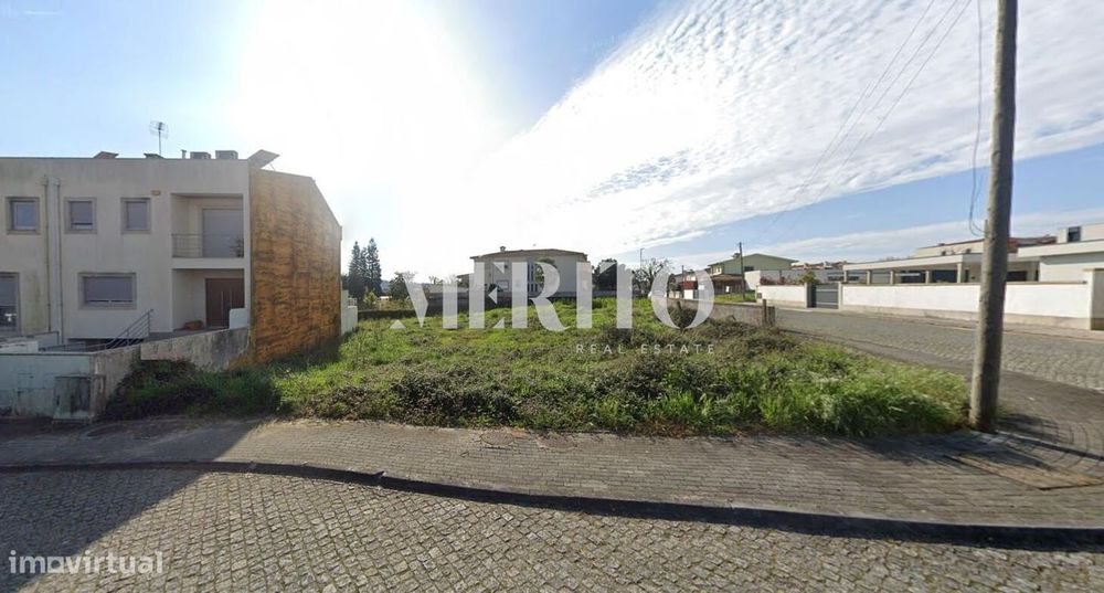 Lote Gaveto em Frossos para Moradia.