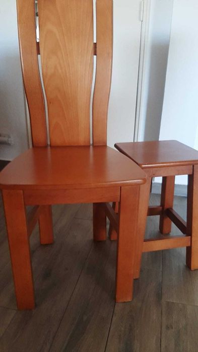 Mesa de refeição e cadeiras