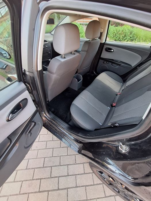 Seat Leon Lift 1.6 Mpi benzyna 2010 rok klima