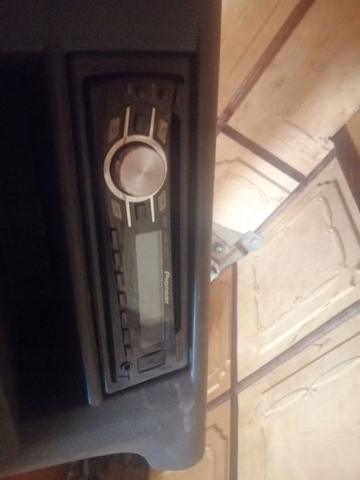 RADIO PIONEER DEH-2300UB KOMPLET jak nowe