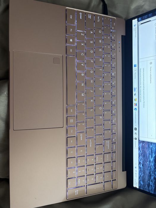 Laptop Molegar nowy bez pudełka