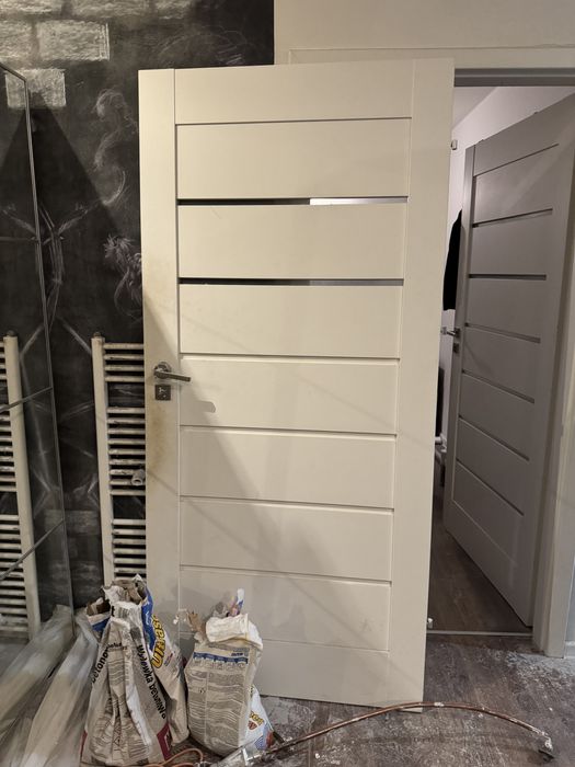 Drzwi belpol z szybkami białe drewniane