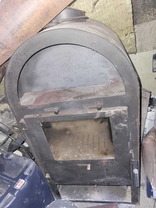 Sprzedam piecyk kominkowy.