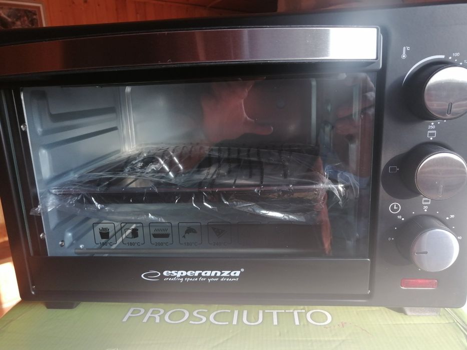 Продам духову шафу