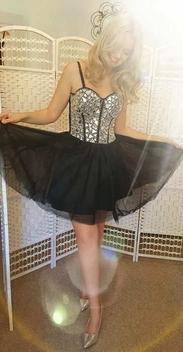 Sukienka balerina na gorsecie