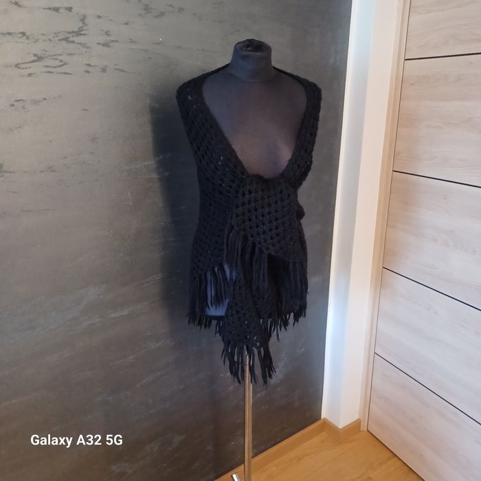 Chusta damska czarna