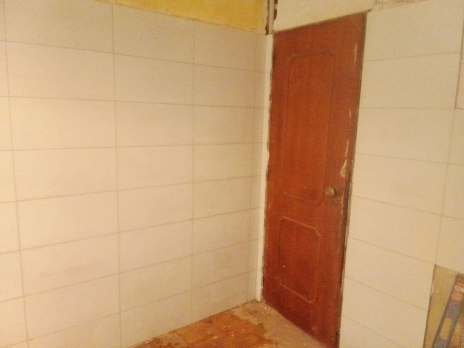 Instalacao azulejos e betumes