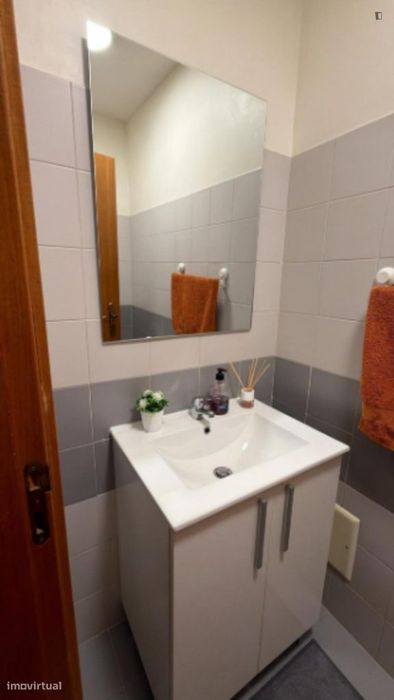 Apartamento com 3 quartos - localizado em Almada Lisbon