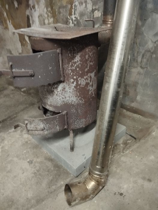 Piec krystek koza i rury