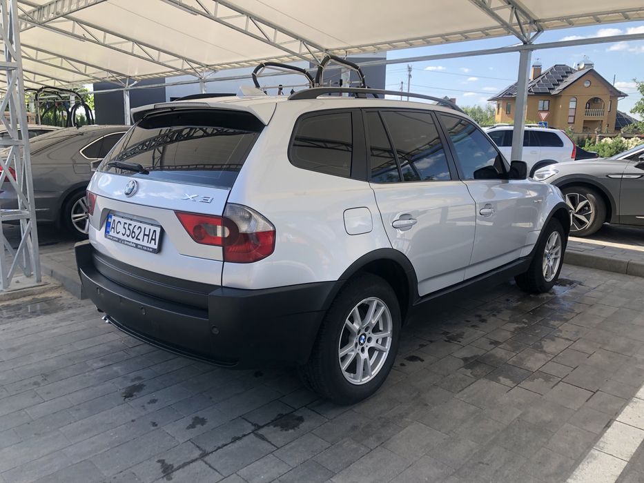 Продам BMW X3 e83