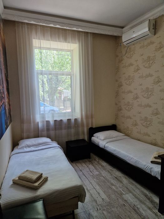 Вільно !!!  Житло подобово, Апартаменти в 5 хв від термальног