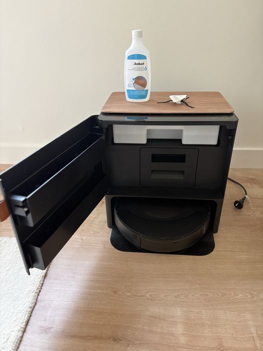 Aspirador Robô IROBOT Roomba Combo J9+ 2-em-1