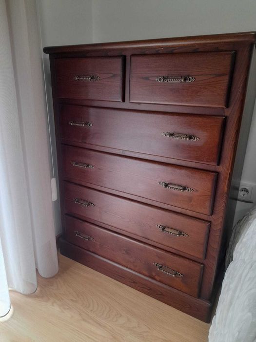 Vendo Comoda Madeira