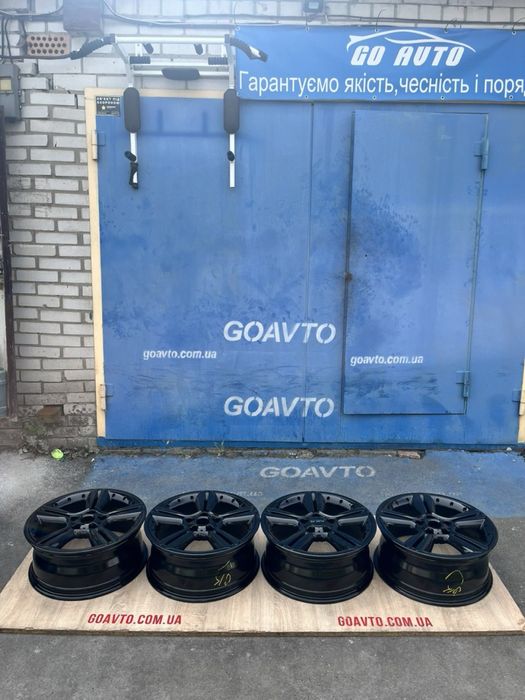 Goauto диски Minicoper 5/120 r18 et52 7,5j dia72,6 в чорному кольорі