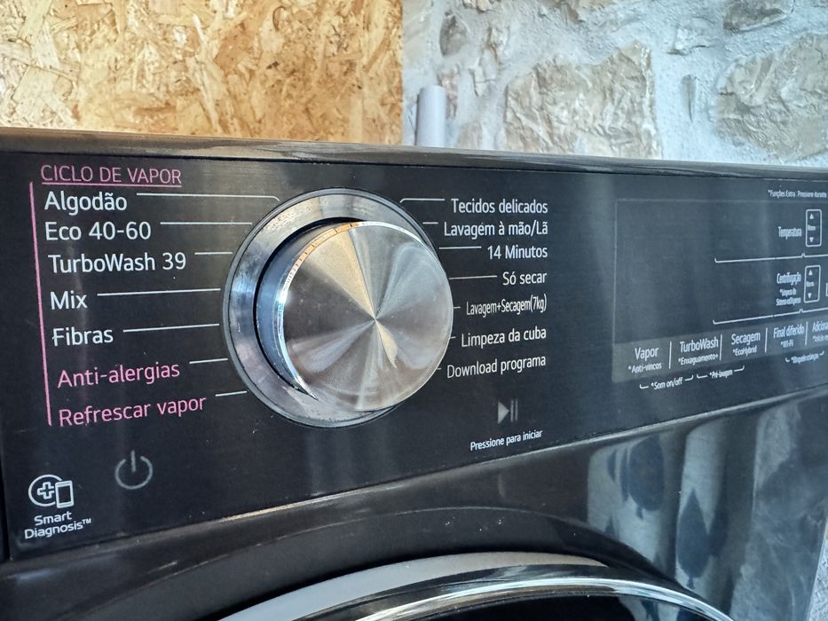 Máquina de lavar e secar LG F4DV9510P2B em bom estado