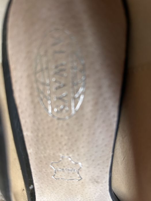 Szpilki nr 38 z ecoskory