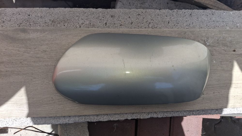 Накладка  крышка на левое зеркало SUBARU Outback legacy BP 2003-2006