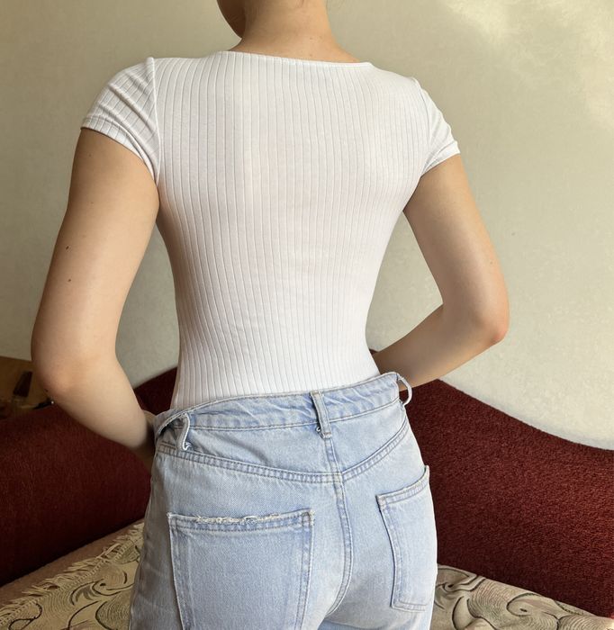 боді в рубчик