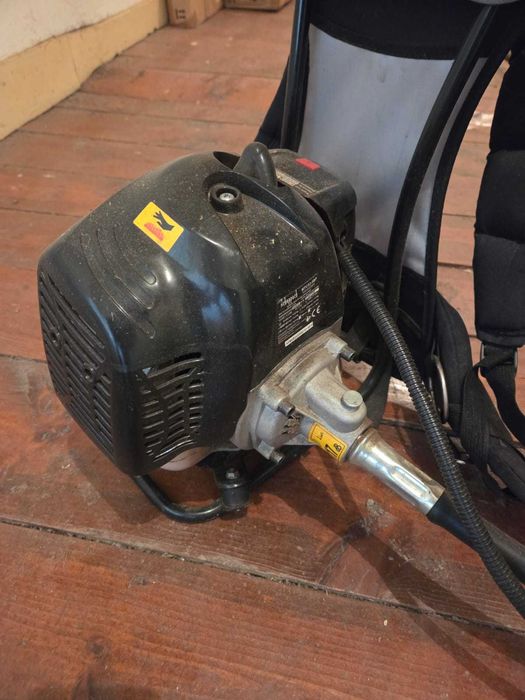 Roçadoira SCHEPPACH em bom estado de uso