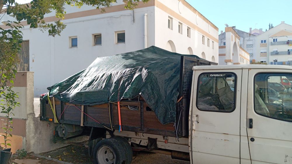 •Recolha de entulhos e Sucata