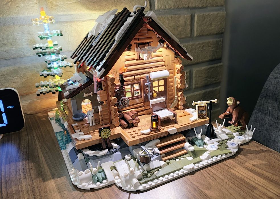 Funwhole Lumibricks Retro Hunting Cabin klocki