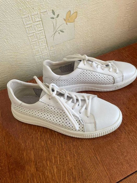 Мокасини жіночі шкіряні білі Braska