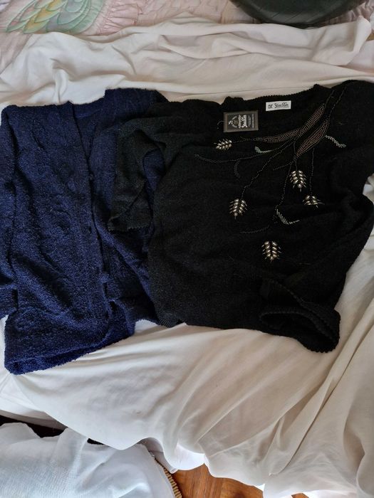 Camisola e casaco de mulher