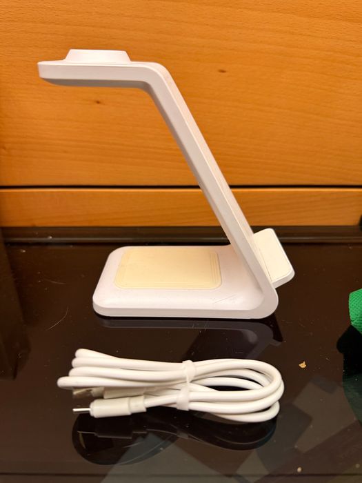 Estação de carregamento 3 em 1