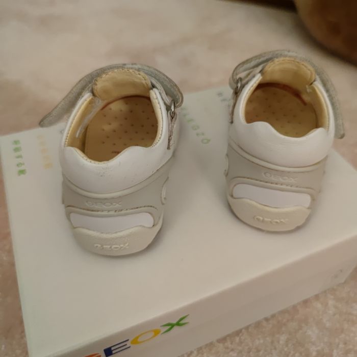 Sandálias bebe geox