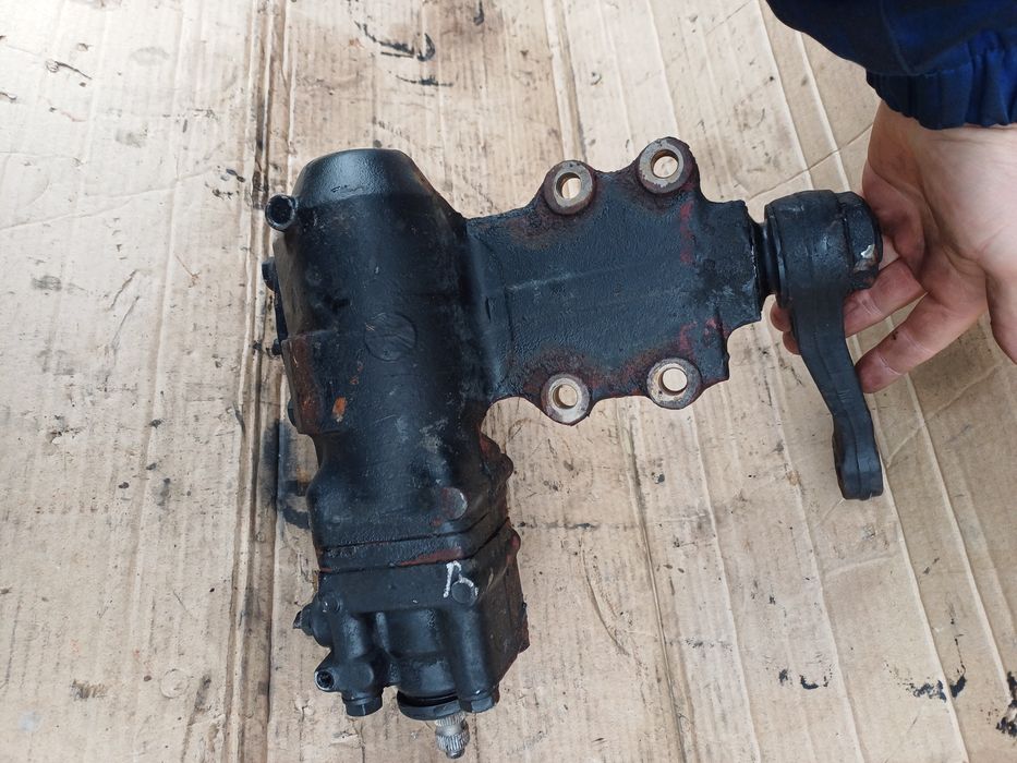 Рульова Колонка рейка Nissan Terrano 2 2.7