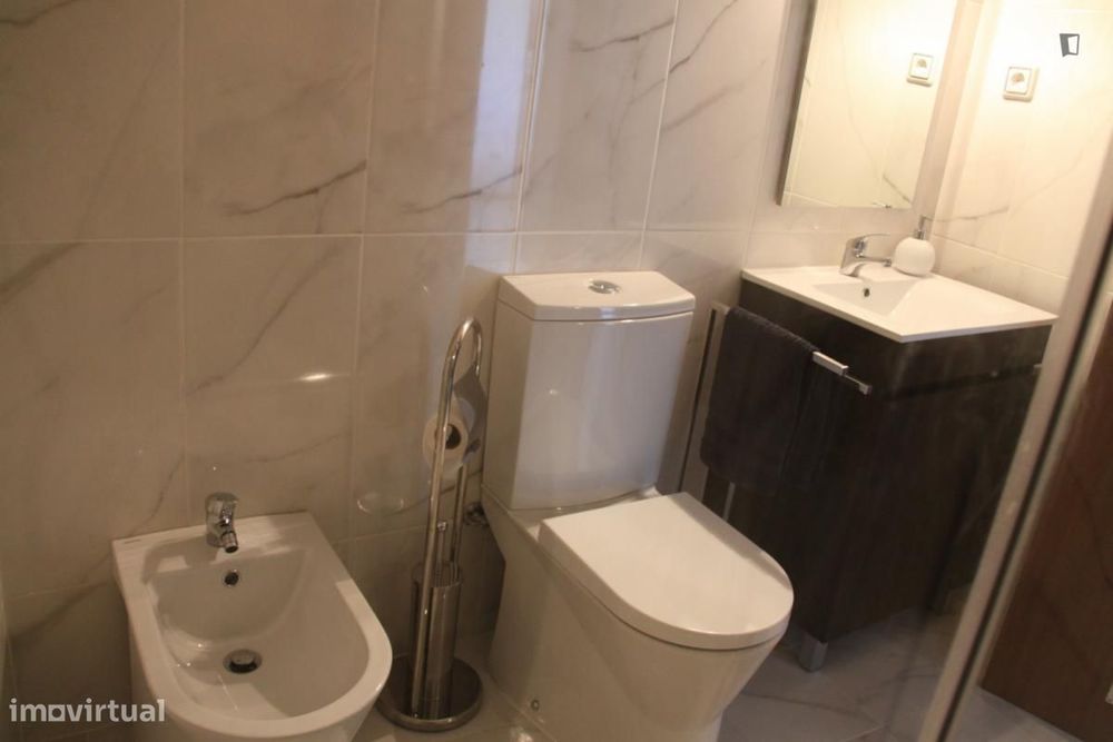 Apartamento com 1 quartos - localizado em Ramalde Porto
