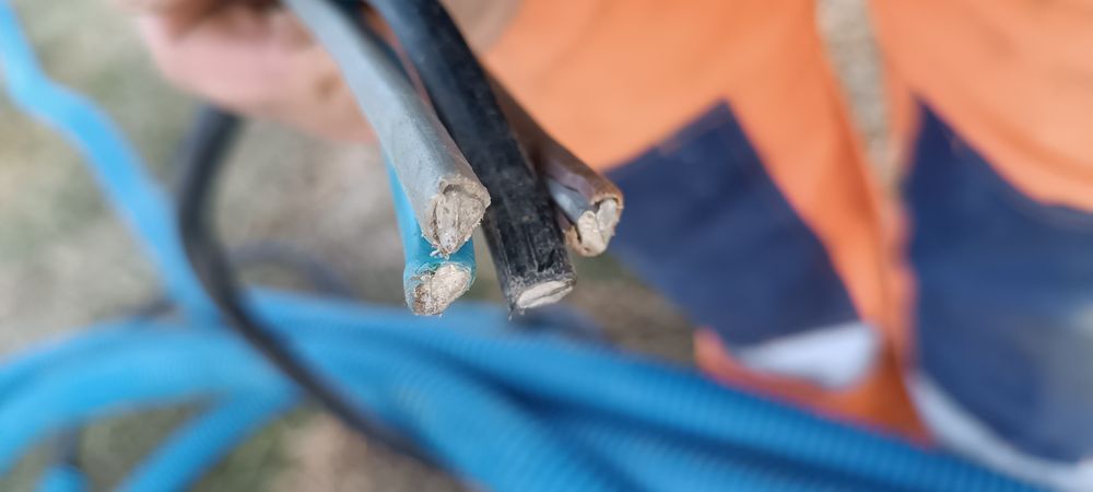 Kabel Alu w pęszlu 4x25,/30m.