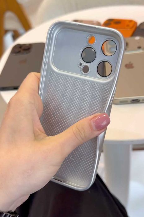 Чохол iPhone імітація корпуса 17 серії - ПАЛІТРА серед фото, САМОВИВІЗ