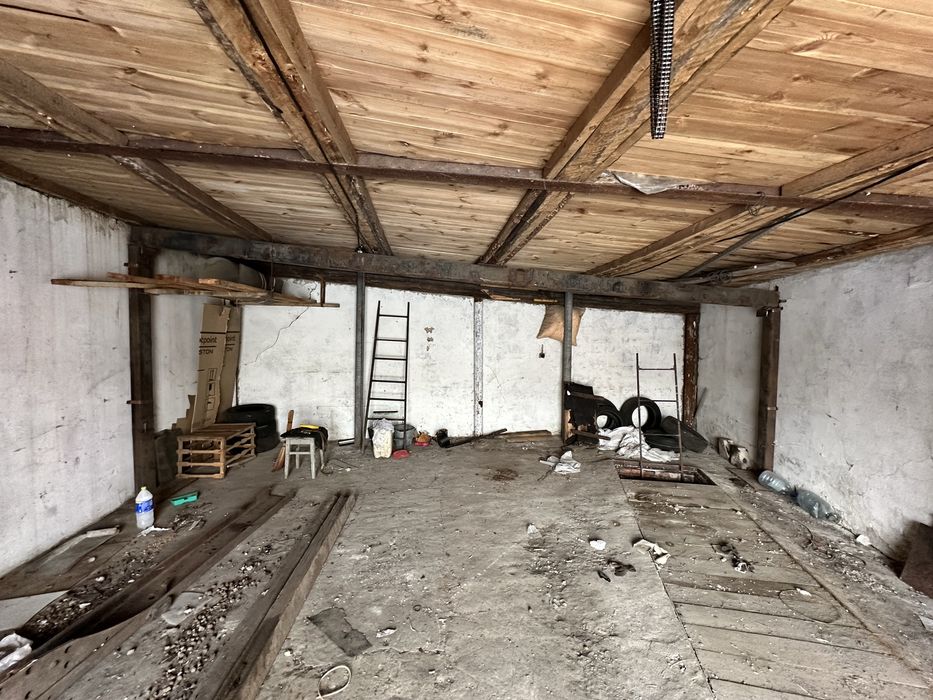 Продам кирпичный гараж браилки